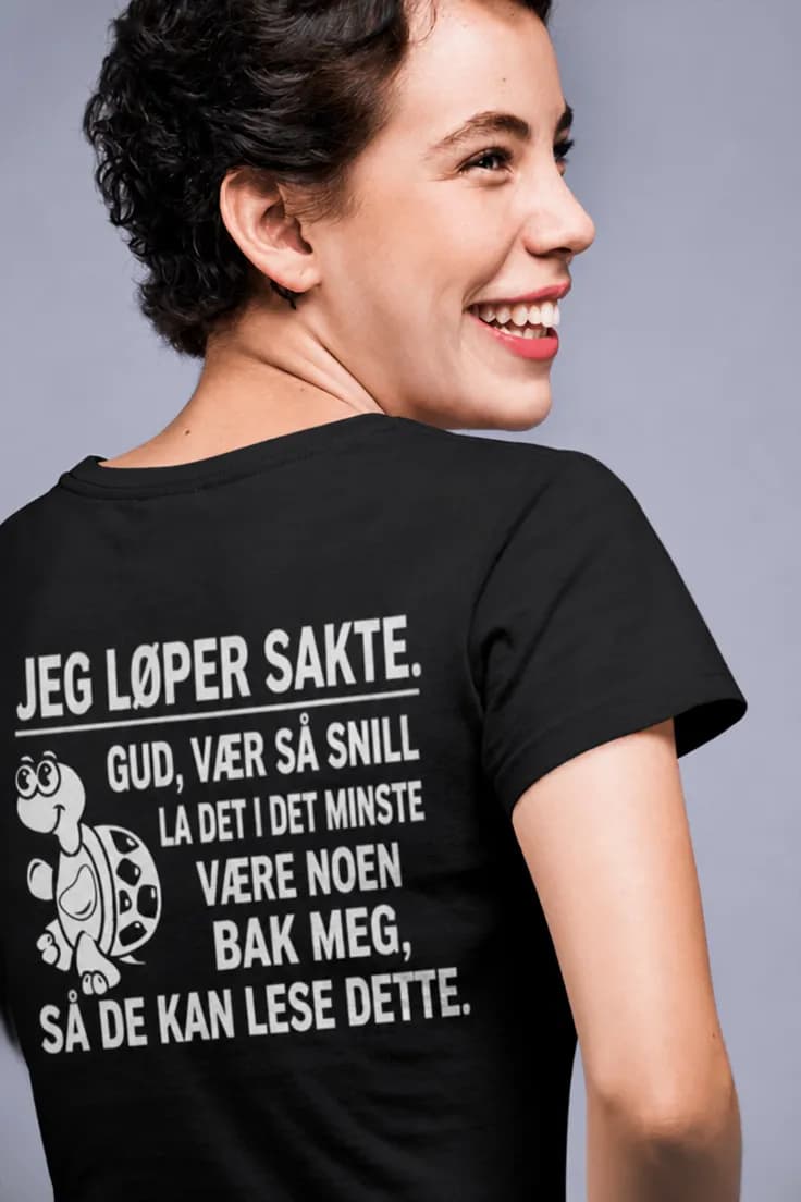 Morsom t-skjorte Løper sakte – JEG LØPER SAKTE