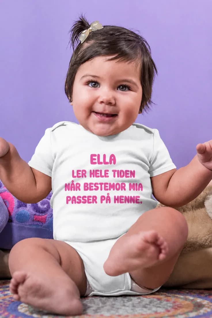 Baby-body Ler hele tiden med navn – ELLA