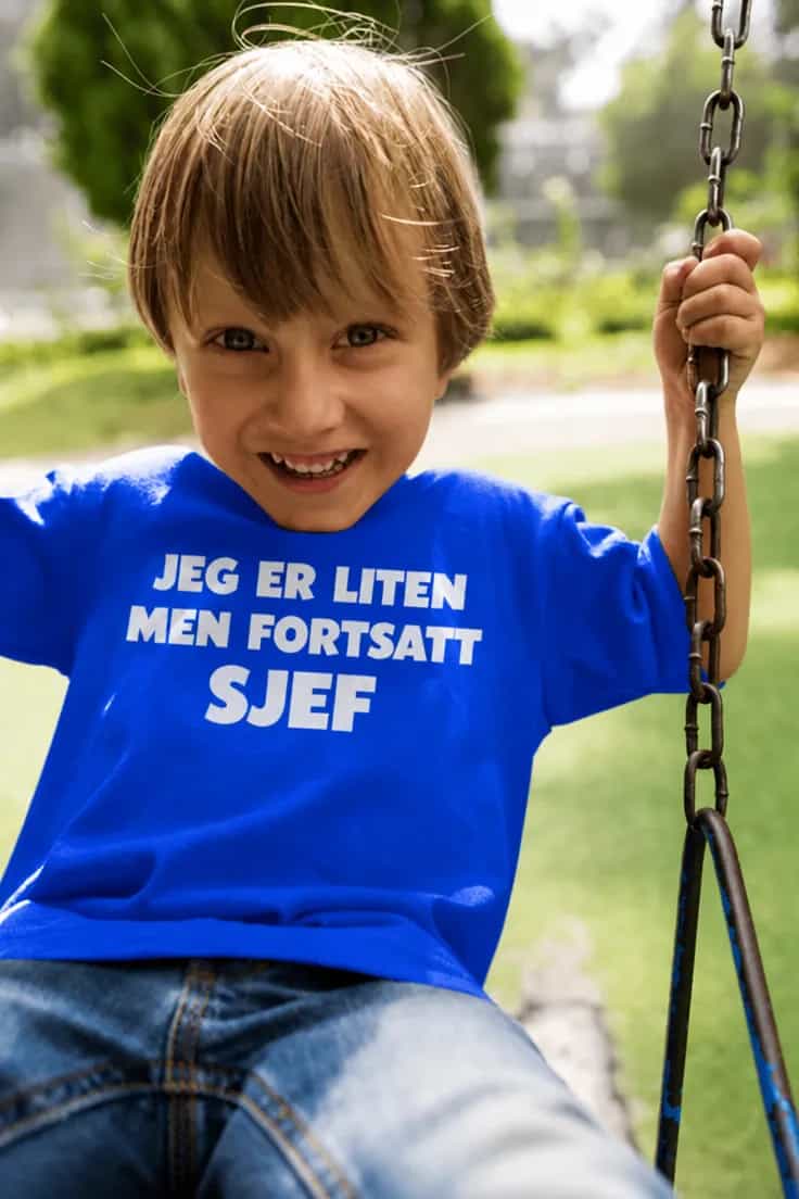 Barne t-skjorte Liten men sjef – JEG ER LITEN