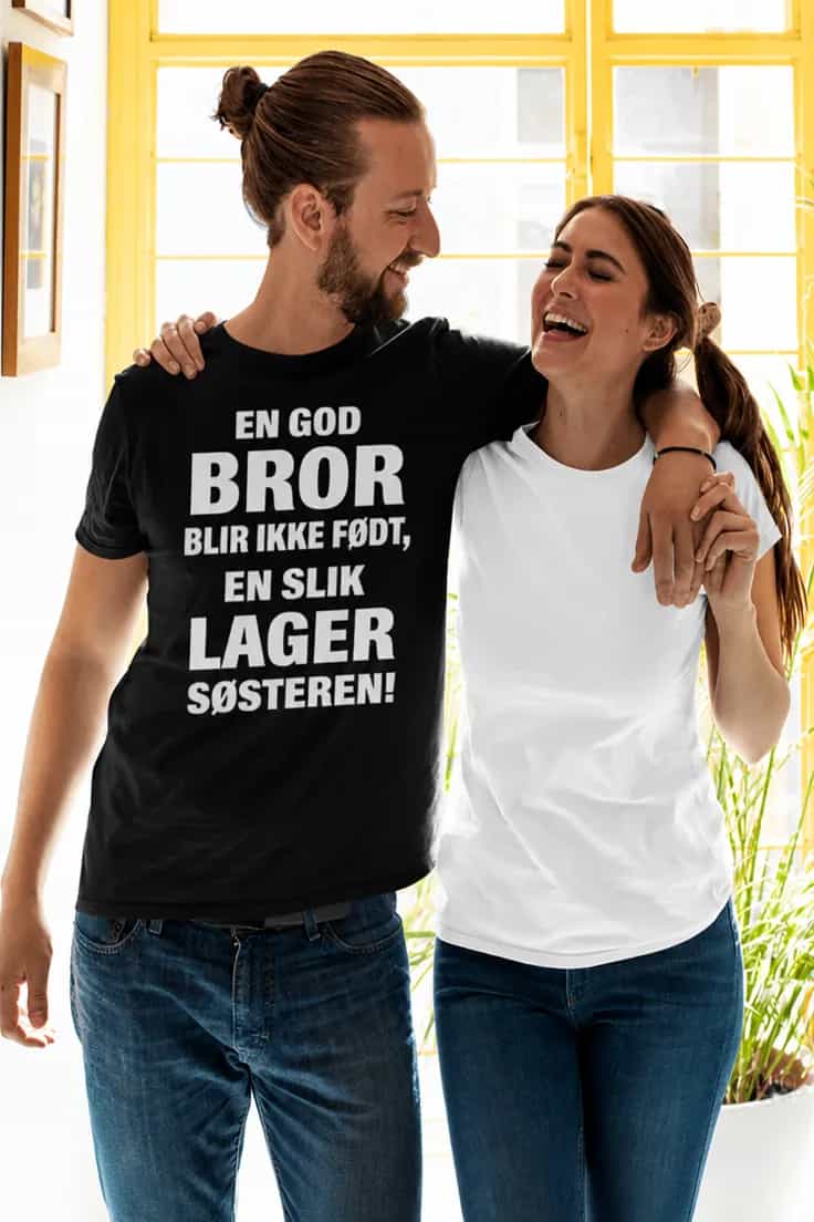 Morsom t-skjorte God bror laget av søster