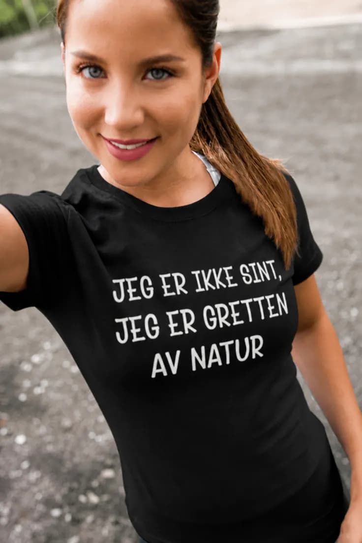 Morsom t-skjorte Ikke sint av natur – JEG ER IKKE