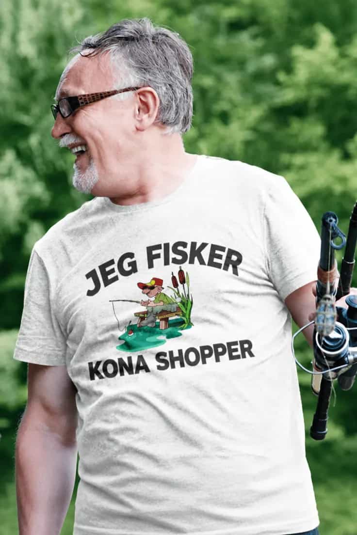 Morsom t-skjorte Jeg fisker kona shopper