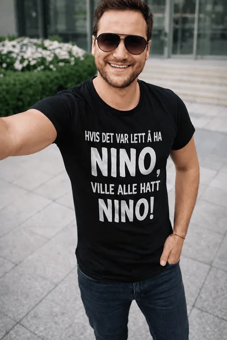 Morsom t-skjorte Lett å ha med navn