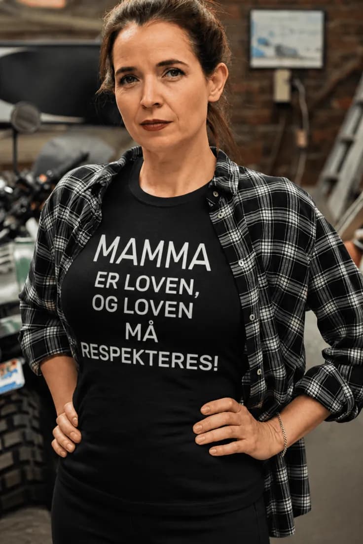 Morsom t-skjorte Mamma er loven – MAMMA ER LOVEN,