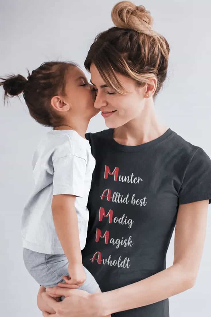 Morsom t-skjorte mamma initialer – Munter Alltid best
