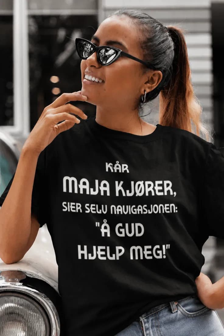 Morsom t-skjorte Navigasjonen ber om hjelp med navn