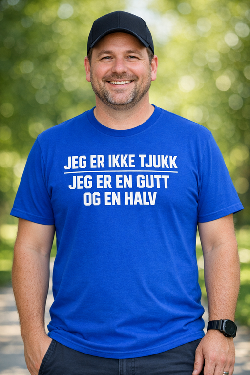 Morsom t-skjorte: Jeg er ikke tjukk, jeg er en gutt og en halv
