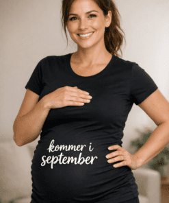Gravid-t-skjorte «Jeg kommer i september»