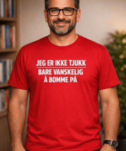Morsom t-skjorte: Jeg er ikke tjukk – bare vanskelig å bomme på