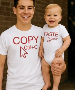 Baby-body Ctrl C ctrl V med morsomt dataprint og teksten COPY Ctrl+C PASTE Actr Ctrl+V