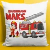 Dekorativ pute liten brannmann med navn med motivet BRANNMANN MAKS
