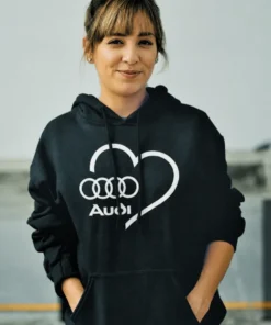 Genser Jeg elsker Audi med teksten AD Audi på morsomt gaveplagg