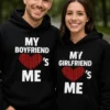 Genser My boyfriend loves me med humoristisk kjærlighetsmotiv og trykk