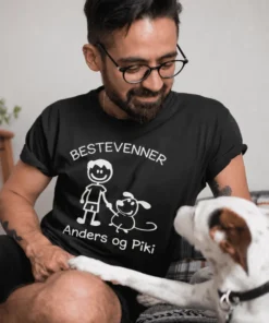 Morsom t-skjorte bestevenner med navn med teksten BESTEVENNER Anders og Piki