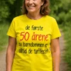 Morsom t-skjorte Første 50 år av barndommen med humoristisk tekstdesign som gave