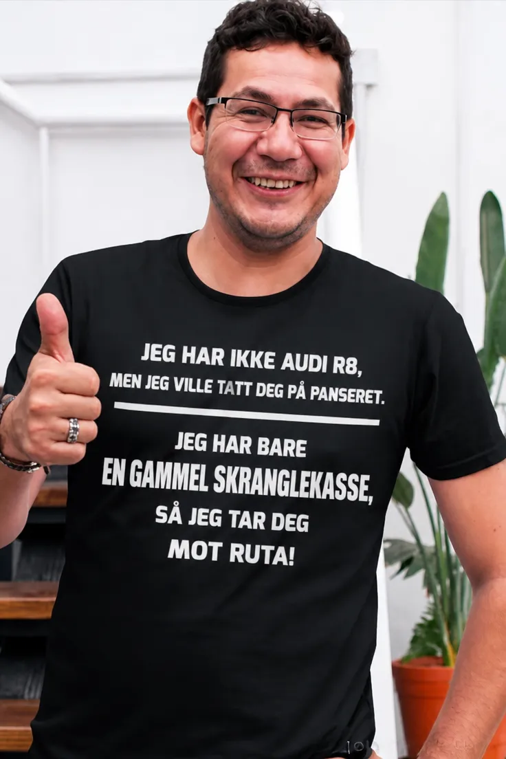 Morsom t-skjorte Gammel skranglekasse med frekk bilhumor og tydelig trykk