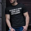 Morsom t-skjorte Holder ikke ut hjemme med teksten JEG HOLDER UT LENGER UNDER VANN, ENN HJEMME!