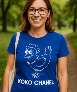 Morsom t-skjorte Koko Chanel med teksten KOKO CHANEL