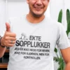 Morsom t-skjorte Soppplukkerens frykt med humoristisk soppplukker-motiv og tekst