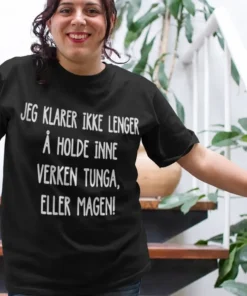 Morsom t-skjorte Tunga og magen med humoristisk design og trykt tekst