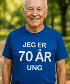 Morsom t-skjorte Ung i 70 år som gave til bursdag for en 70-åring med humor