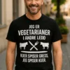 Morsom t-skjorte Vegetarianer i andre ledd med humoristisk grillmotiv og tekst for kjøttelskere