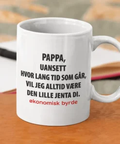 Morsomt krus pappas økonomiske byrde med humoristisk design og tekst til gave til pappa